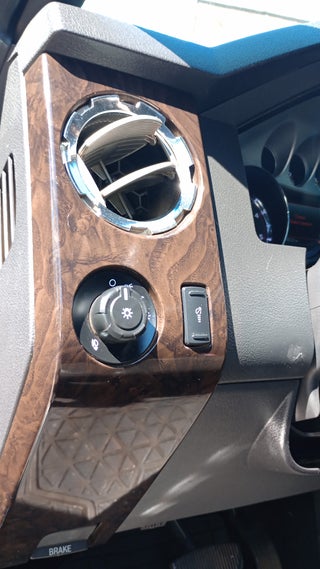 2015 Ford F-350 Super Duty Lariat - Photo 28