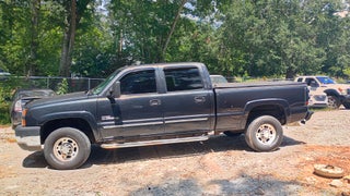 2004 Chevrolet Silverado 2500HD LT's photo