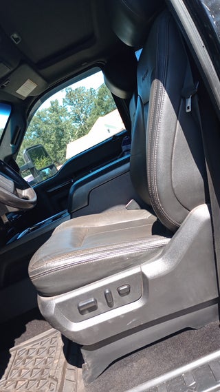 2015 Ford F-350 Super Duty Lariat - Photo 27